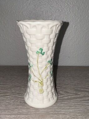 Belleek Ireland basketweave vase Shamrock Pattern